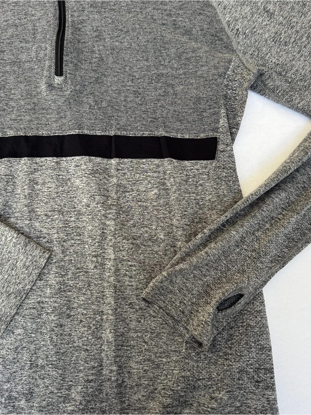 Nike Women’s Running Shirt Large Gray Dri-Fit 1/4 Zip Athletic Layer Thumbholes
